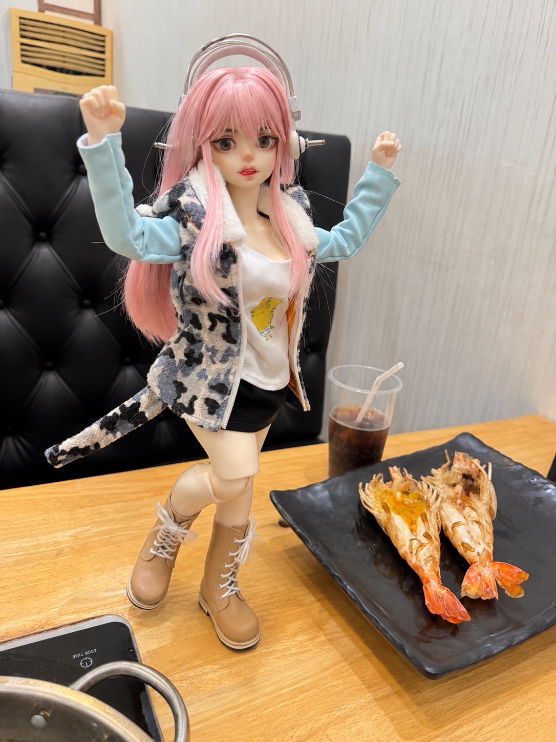 Take Super Sonico out for lunch at a Japanese restaurant. 🇹🇭🇯🇵😋 (page 5 of 7)