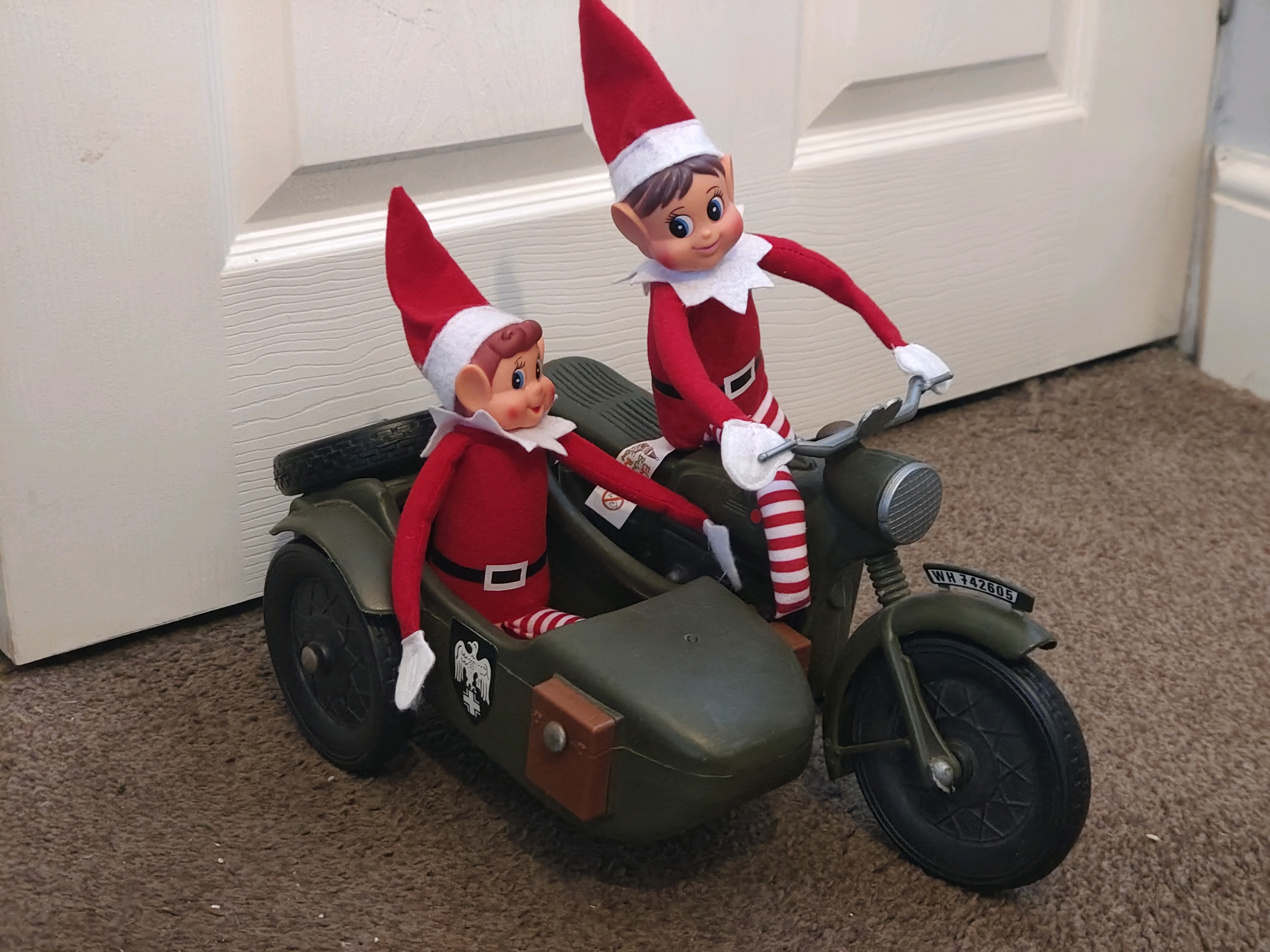 the elves go joy riding. | NaukNauk