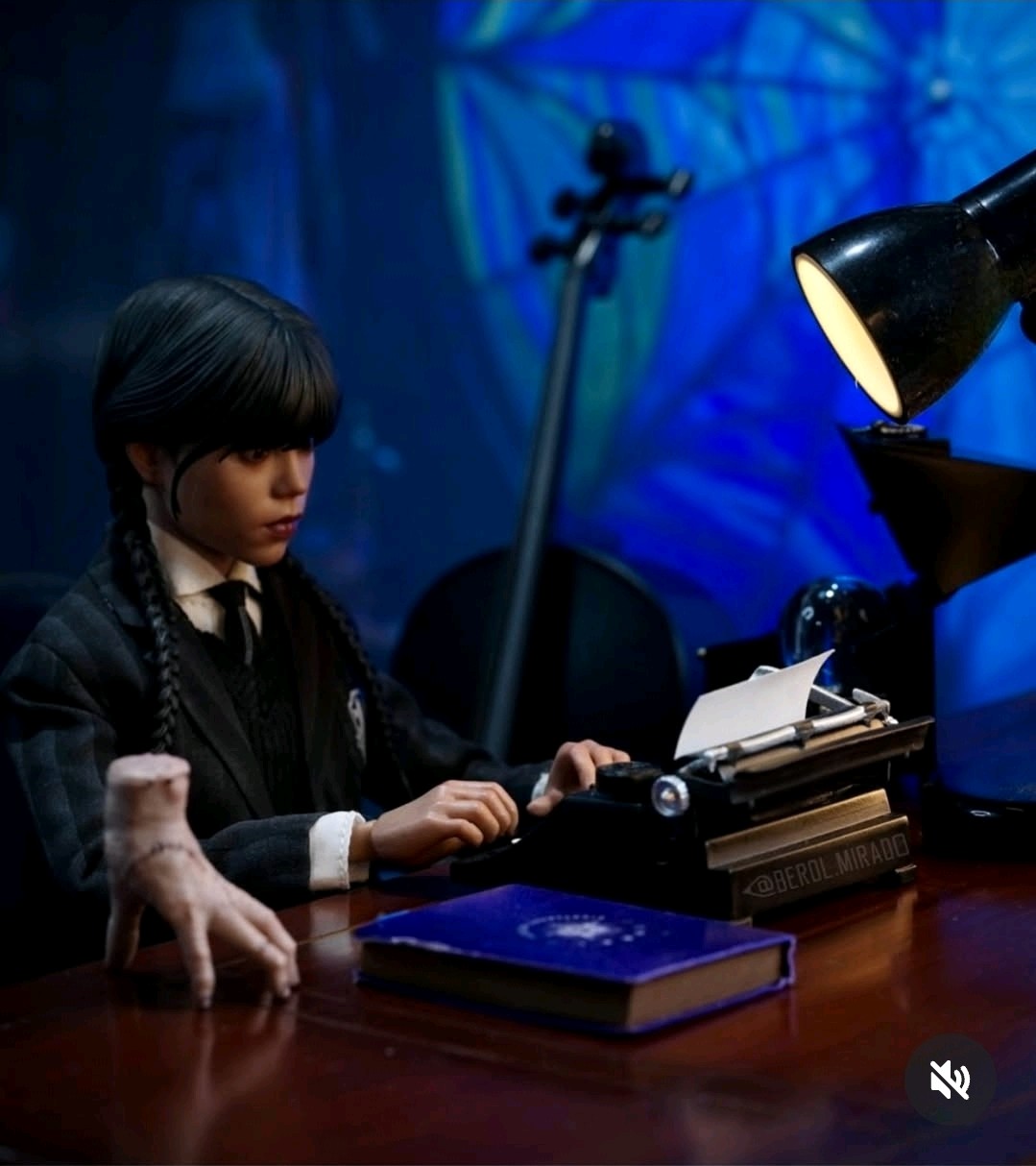 Wednesday typing away | NaukNauk